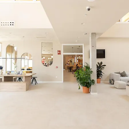 Canvas Valencia ホテル ブルハソット